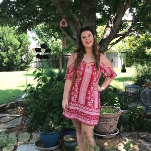 Meet your Posher, Lizzy